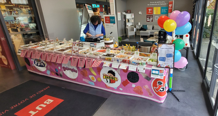 Crêpes et bonbons magasin But Fresnes